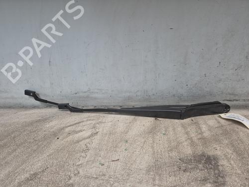 Used Front windshield wiper arm VW GOLF VIII (CD1, DA1) 1.0 eTSI (110 hp) 27331804