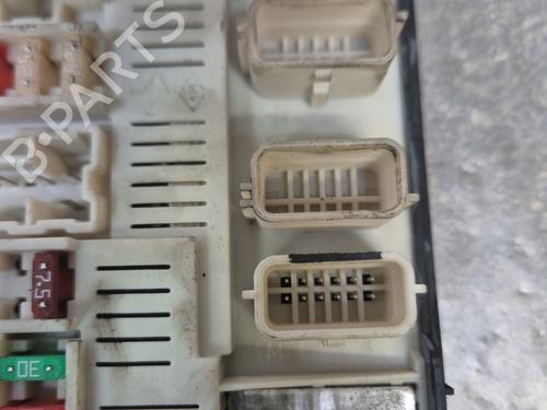 Skrzynka bezpieczników RENAULT MEGANE II Saloon (LM0/1_) | BP30868003E1