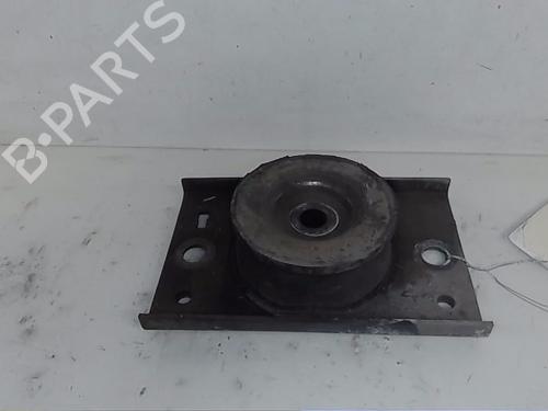 Used Engine mount RENAULT MASTER II Van (FD) [1997-2013]  14562052