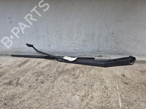 Used Front windshield wiper arm KIA RIO IV (YB, SC, FB) 1.2 CVVT (84 hp) 28828472