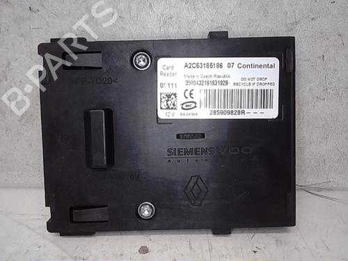 Used Card reader RENAULT MEGANE III Coupe (DZ0/1_) 1.5 dCi (DZ0B) (106 hp) 13835253