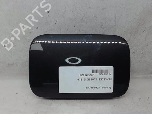 Used Fuel flap MERCEDES-BENZ E-CLASS (W210) E 220 CDI (210.006) (143 hp) 13825708