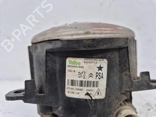 Used Right front fog light Right front fog light 36834022 36834022