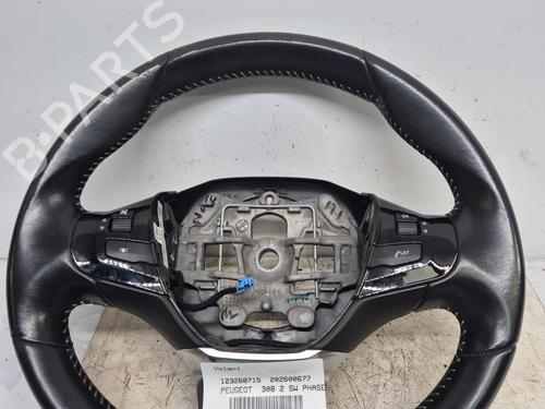Used Steering wheel Steering wheel PEUGEOT 308 SW II (LC_, LJ_, LR_, LX_, L4_) 2.0 BlueHDi 150 (150 hp) 33679436 33679436