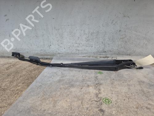 Used Front windshield wiper arm PEUGEOT 3008 II SUV (MC_, MR_, MJ_, M4_) 1.5 BlueHDi 130 (131 hp) 29516484