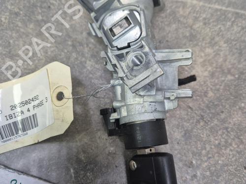 Used Ignition barrel SEAT IBIZA IV (6J5, 6P1) 1.4 TDI (105 hp) 30868020