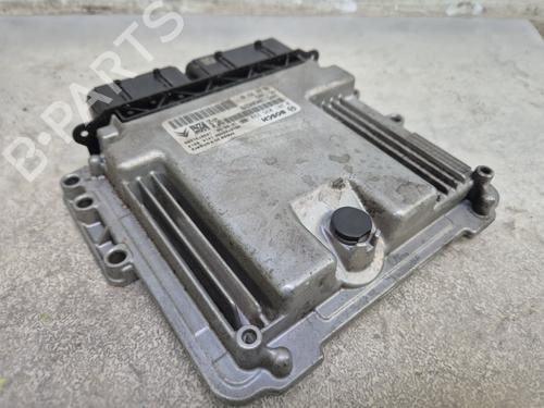 Engine control unit (ECU) PEUGEOT 308 II (LB_, LP_, LW_, LH_, L3_) 1.5 BlueHDI 100 | BP29600927M57 