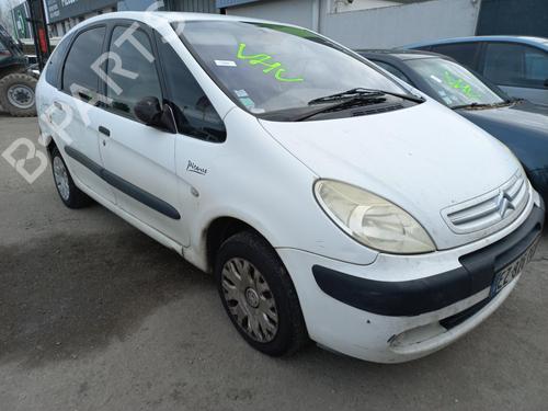 Right headlight CITROËN XSARA PICASSO (N68) 2.0 HDi | BP16566677C29 