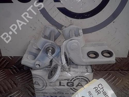 Used Hinge/Door check strap RENAULT KADJAR (HA_, HL_) 1.3 TCe 160 (HLNC) (160 hp) 14555568