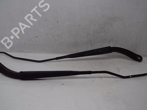 Used Front windshield wiper arm RENAULT MEGANE II (BM0/1_, CM0/1_) [2001-2012]  14569230