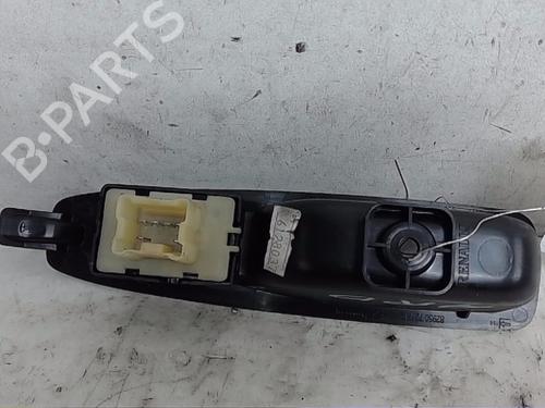 Used Right rear window switch RENAULT CLIO IV (BH_) 1.5 dCi 90 (90 hp) 13833992