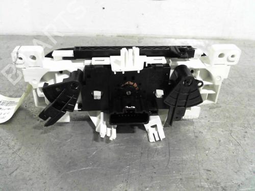 Climate control RENAULT TWINGO III (BCM_, BCA_) 0.9 TCe 90 (BCM9, BCM2) | BP13868036I5 
