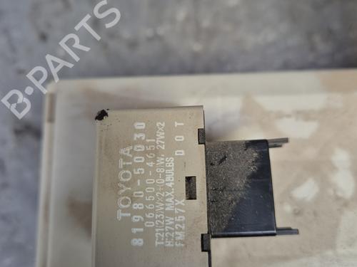 Skrzynka bezpieczników TOYOTA LAND CRUISER PRADO (_J12_) 3.0 D-4D (KDJ120, KDJ125) | BP30714513E1