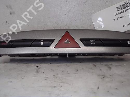 Used Warning switch PEUGEOT 308 I (4A_, 4C_) 1.6 HDi (92 hp) 13844408