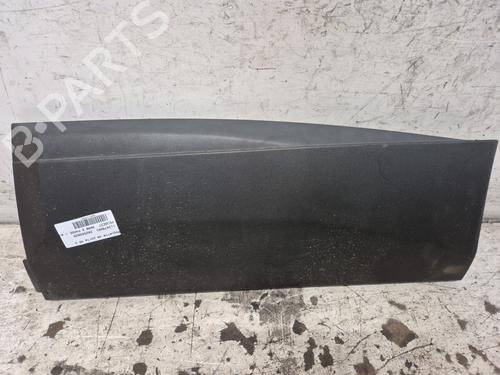 Used Door moulding trim PEUGEOT 3008 II SUV (MC_, MR_, MJ_, M4_) 1.5 BlueHDi 130 (131 hp) 29550497
