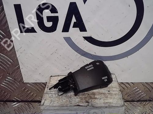 Used Switch RENAULT KADJAR (HA_, HL_) 1.2 TCe 130 (HLMR) (130 hp) 13856661