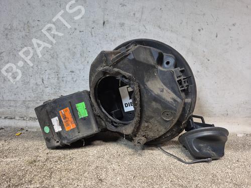 Fuel flap RENAULT CLIO IV (BH_) 1.5 dCi 90 | BP29469130C131 