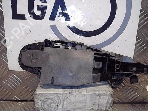 Used Rear left exterior door handle PEUGEOT 3008 II SUV (MC_, MR_, MJ_, M4_) 1.5 BlueHDi 130 (131 hp) 13853323