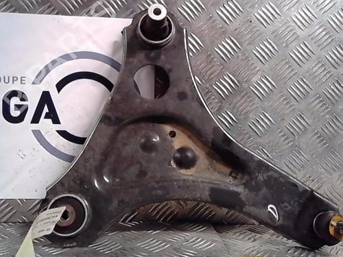 Querlenker links vorne für RENAULT TWINGO III (BCM_, BCA_) 0.9 TCe 95 (92 hp) 14555321