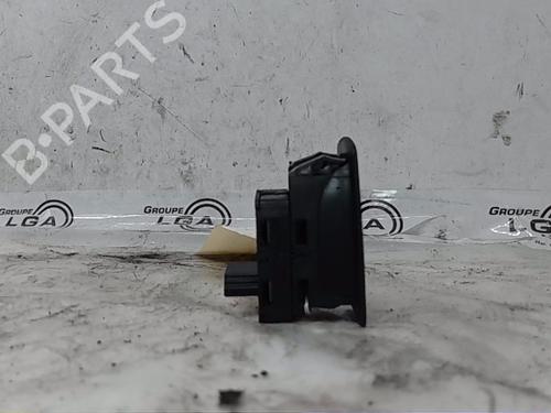 Used Left rear window switch BMW 1 (E87) 118 d (122 hp) 17919845