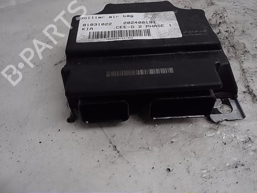 Used ECU airbags KIA CEE'D (JD) 1.6 CRDi 128 (128 hp) 16965563