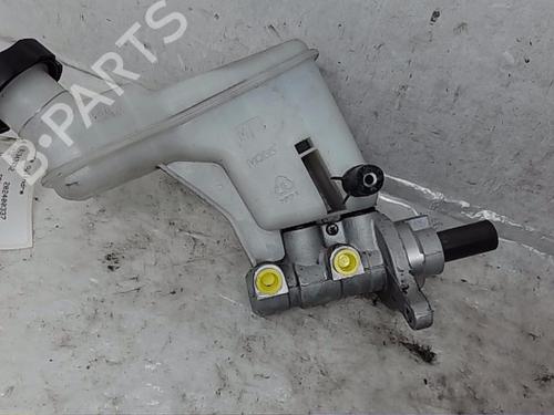 Used Brake master cylinder KIA SPORTAGE III (SL) 1.7 CRDi (116 hp) 16953522