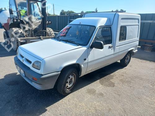 Used Parts RENAULT RAPID Box Body/MPV (F40_, G40_) 4866001