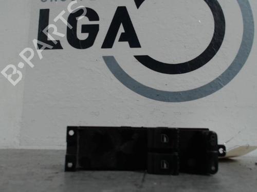 Fensterheberschalter links vorne für SEAT LEON (1M1) 1.6 16 V (105 hp) 13868209