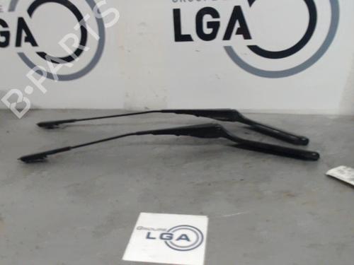 Used Front windshield wiper arm BMW 1 (E87) 118 d (143 hp) 14549104