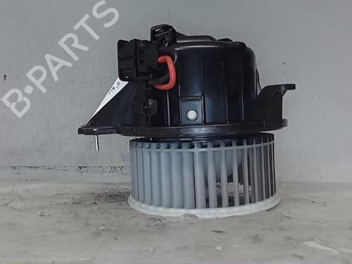 Used Heater blower motor VW POLO VI (AW1, BZ1, AE1) 1.0 (65 hp) 22613195