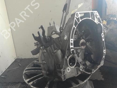 Gearbox DACIA SANDERO II TCe 90 (B8M1, B8MA, B8AC) | BP21815168M3 
