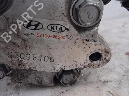 Used Steering pump HYUNDAI TUCSON (JM) 2.0 CRDi All-wheel Drive (140 hp) 17176692