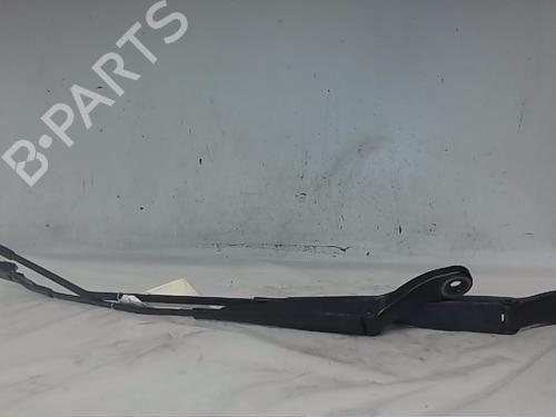 Used Front windshield wiper arm PEUGEOT 208 I (CA_, CC_) 1.2 VTI 82 (82 hp) 21755249