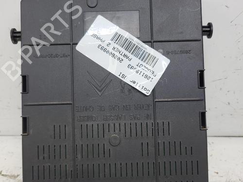 Used Fuse box Fuse box 37500719 37500719