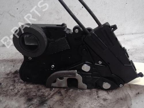 Used Front left lock TOYOTA YARIS (_P9_) 1.3 VVT-i (SCP90_, SCP90R) (87 hp) 17138395