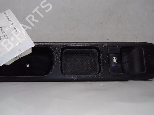 Used Right front window switch PEUGEOT 307 (3A/C) 1.6 HDi 110 (109 hp) 13839883
