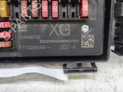 Used Fuse box Fuse box 37185429 37185429