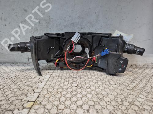 Used Steering column stalk RENAULT KANGOO / GRAND KANGOO II (KW0/1_) 1.5 dCi 110 (KW06, KW12) (110 hp) 26669354