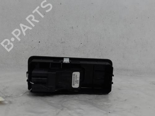 Used Right rear window switch LAND ROVER RANGE ROVER SPORT I (L320) 2.7 D 4x4 (190 hp) 13824674