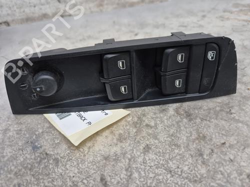 Używane Przełącznik szyby przedniej lewej AUDI A1 Sportback (8XA, 8XF) 1.2 TFSI (86 hp) 30630003