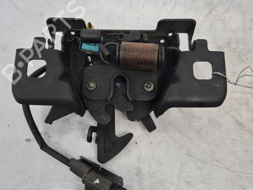 Used Hood lock RENAULT CAPTUR I (J5_, H5_) 1.2 TCe 120 (118 hp) 31634061