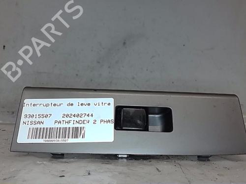 Used Right front window switch NISSAN PATHFINDER III (R51) 2.5 dCi 4WD (174 hp) 21179669