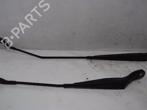 Used Front windshield wiper arm RENAULT TWINGO II (CN0_) 1.5 dCi (CN0E) (64 hp) 14564035