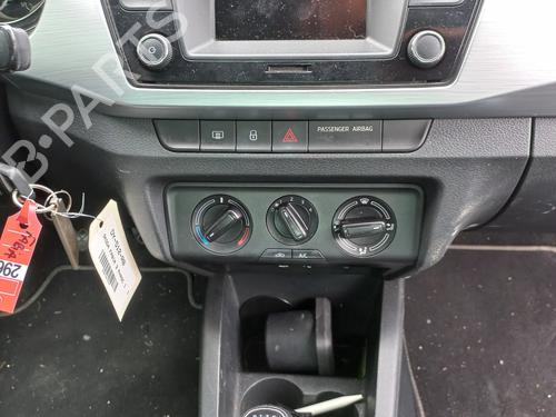 Glove box SKODA FABIA III (NJ3) 1.2 TSI | BP29643975C95