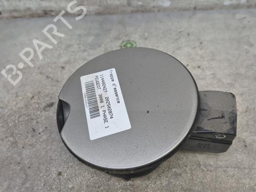 Używane Klapa wlewu paliwa PEUGEOT 3008 I MPV (0U_) 1.6 HDi (112 hp) 29985258
