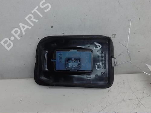 Used Right front window switch CITROËN NEMO Box Body/MPV (AA_) 1.3 HDi 75 (75 hp) 13827791