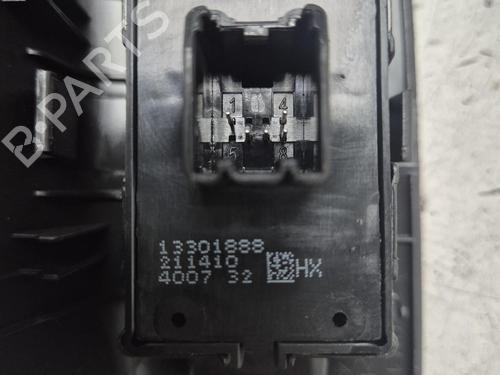 Used Right rear window switch Right rear window switch 38449172 38449172