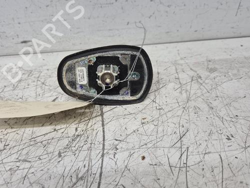 Antenne/Base Antenne/Base MERCEDES-BENZ C-CLASS (W204) C 200 CDI (204.001) (136 hp) 37162366 37162366