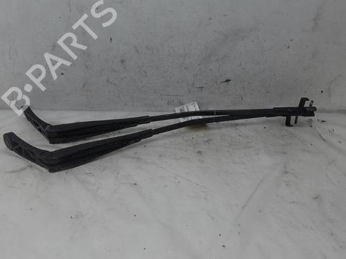 Used Front windshield wiper arm VW GOLF PLUS V (5M1, 521) 1.9 TDI (105 hp) 15246842