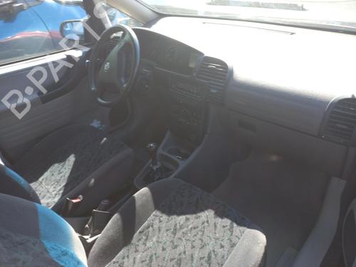 Højre baglygte OPEL ZAFIRA A MPV (T98) 2.0 DI 16V (F75) | BP13827864C35 